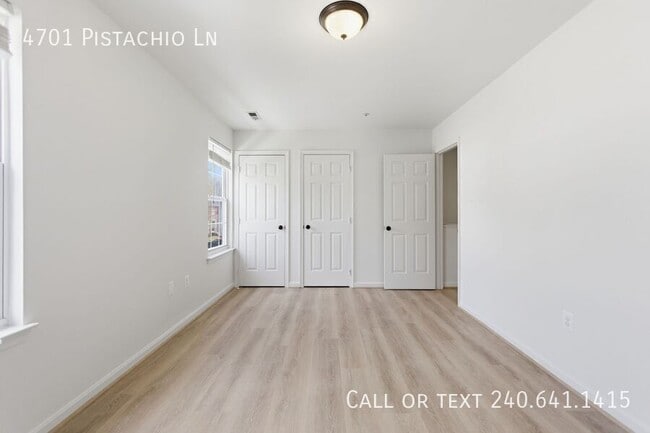 Building Photo - 4701 Pistachio Ln