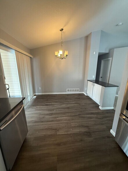 Building Photo - 19038 E Carmel Dr