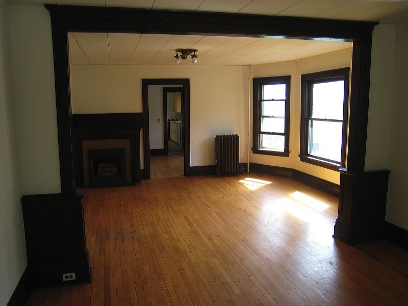 hard wood floors - 945 Spaight St