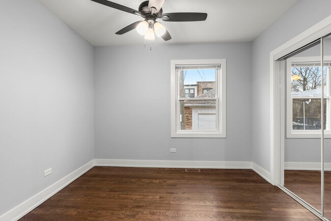 Building Photo - 5542 W 64th St