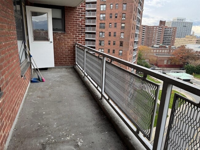 Building Photo - 61-45 98th St