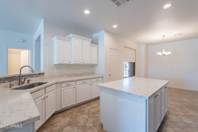 Building Photo - 12307 W Villa Hermosa
