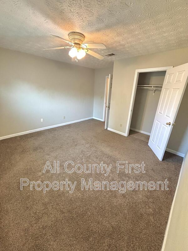 Building Photo - 2990 Rossburn Ct