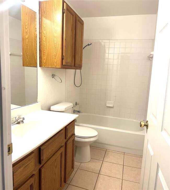 Building Photo - 1747 Windy Park Cir