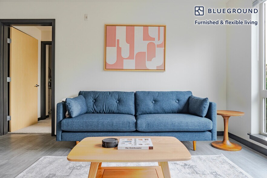 Building Photo - 15522 Northeast 22nd Place-SI FL3-ID904