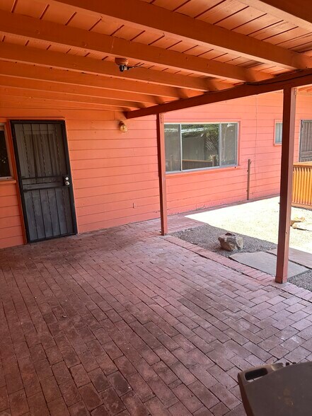 Back patio - 1315 E Adams St