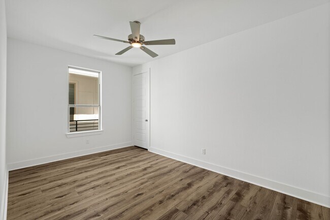 Building Photo - 5610 Savyon Dr