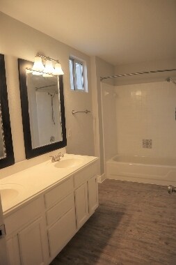 Master Bathroom View From Doorway - 1105 sorrel ct