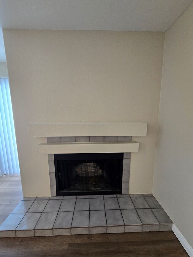 Building Photo - 2987 Juniper Hills Blvd