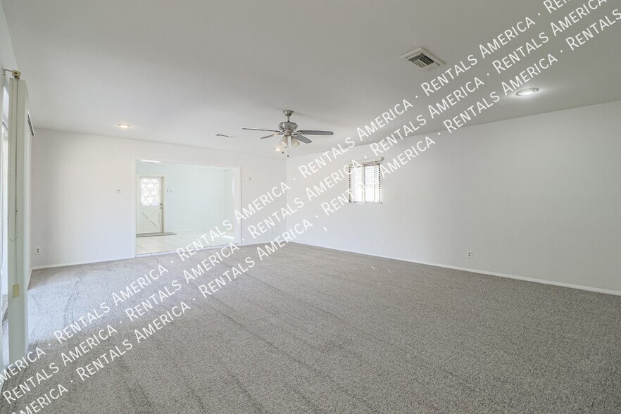 Building Photo - 1314 N 70th St