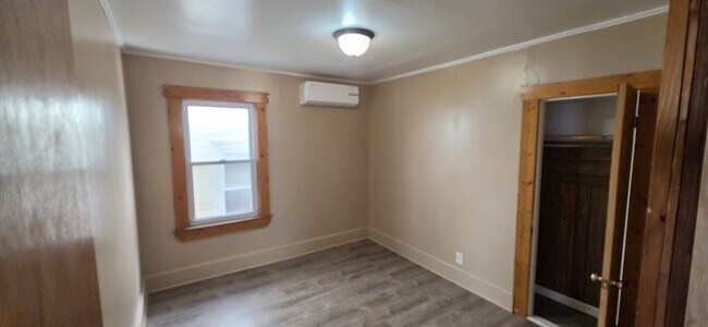 Building Photo - 18 Bullard St