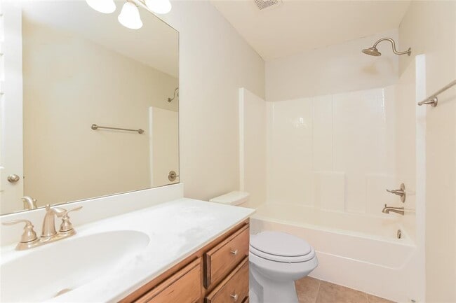 Building Photo - 3609 Truman Dr