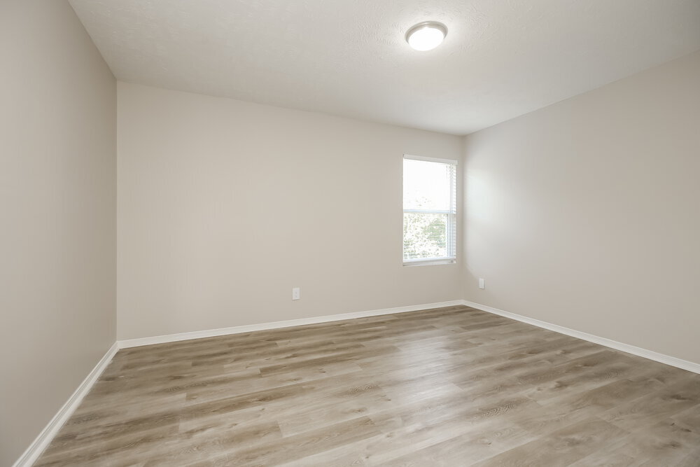 Building Photo - 1236 Lasalle Dr