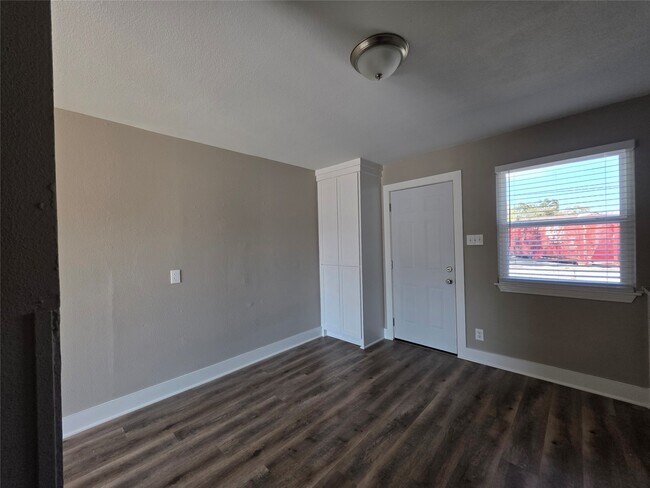 Building Photo - 13379 Force St