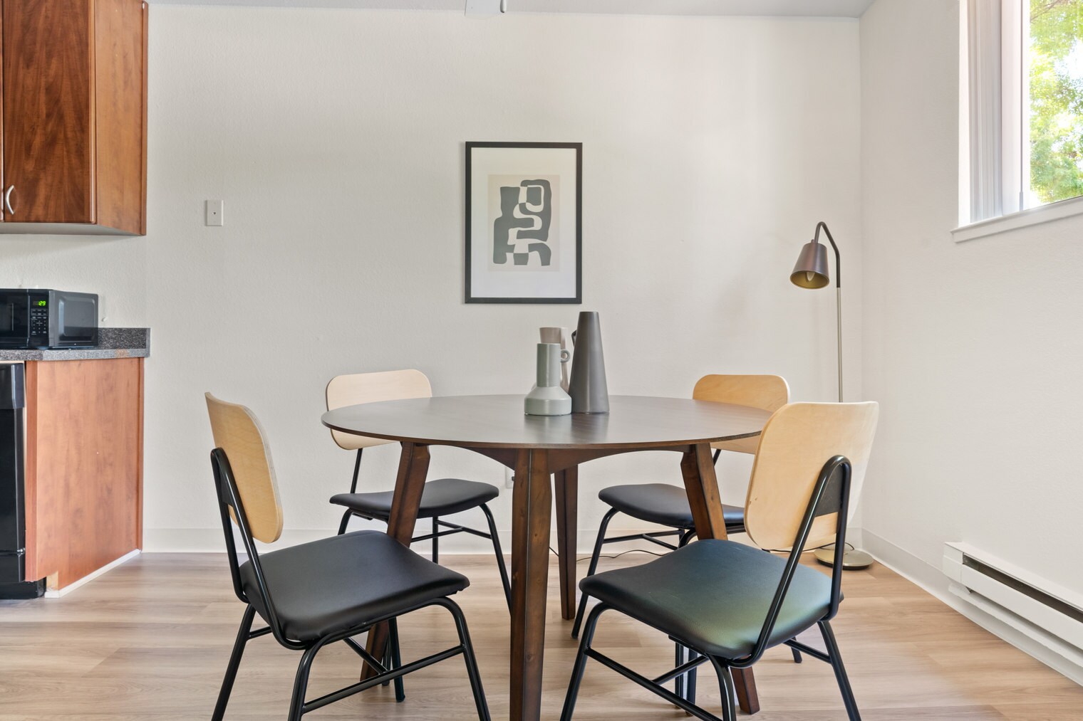 Building Photo - 1600 Villa St