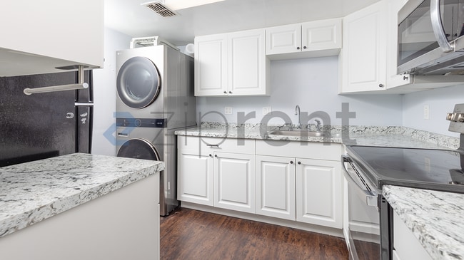 Building Photo - 429 Sheoah Blvd