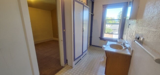 Building Photo - 1310 Grant St