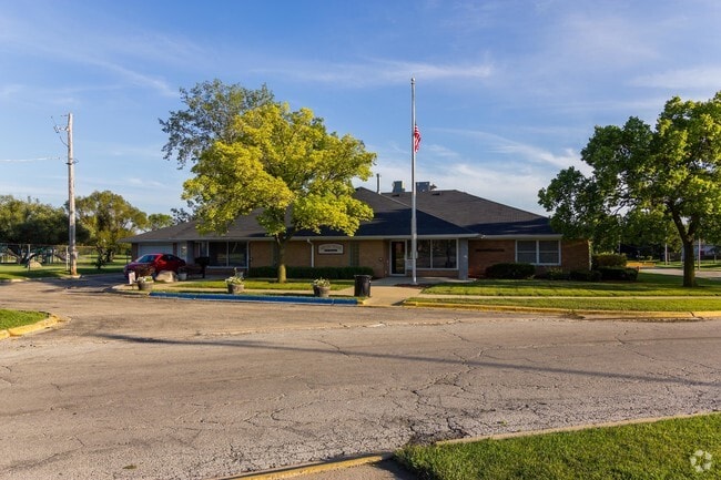Primary Photo - Marion Jones Townhomes