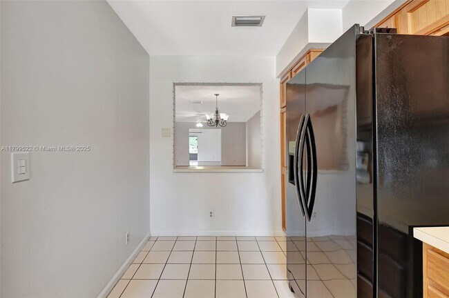 Building Photo - 1472 SW 26th Ave