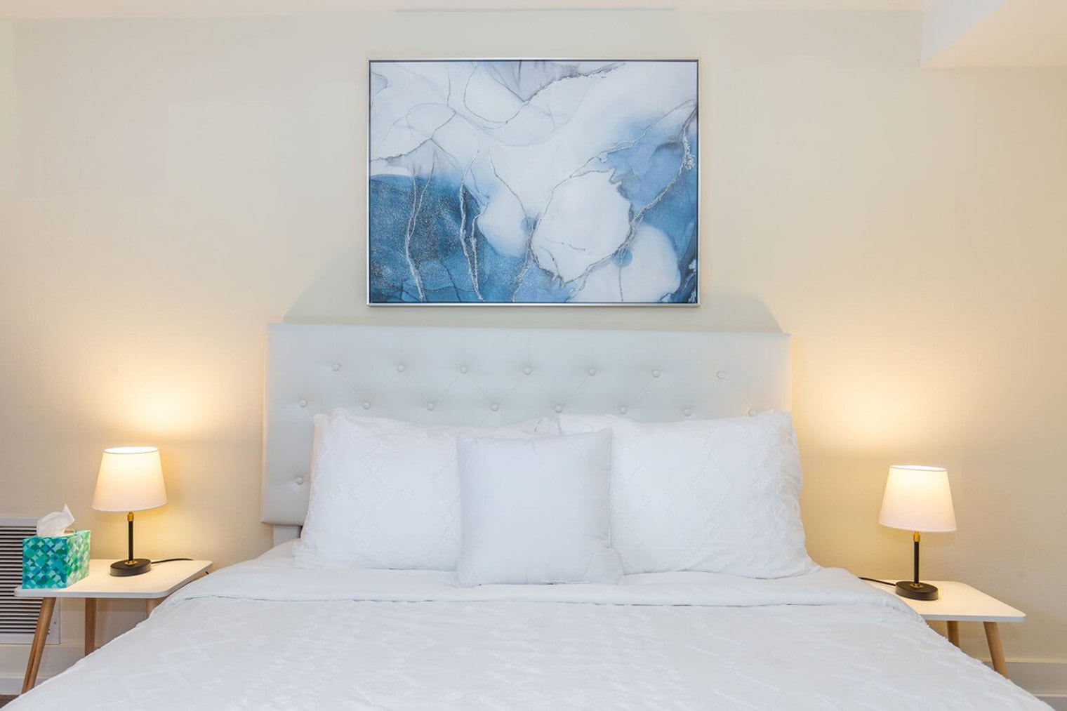 Building Photo - 710 10th Ave E