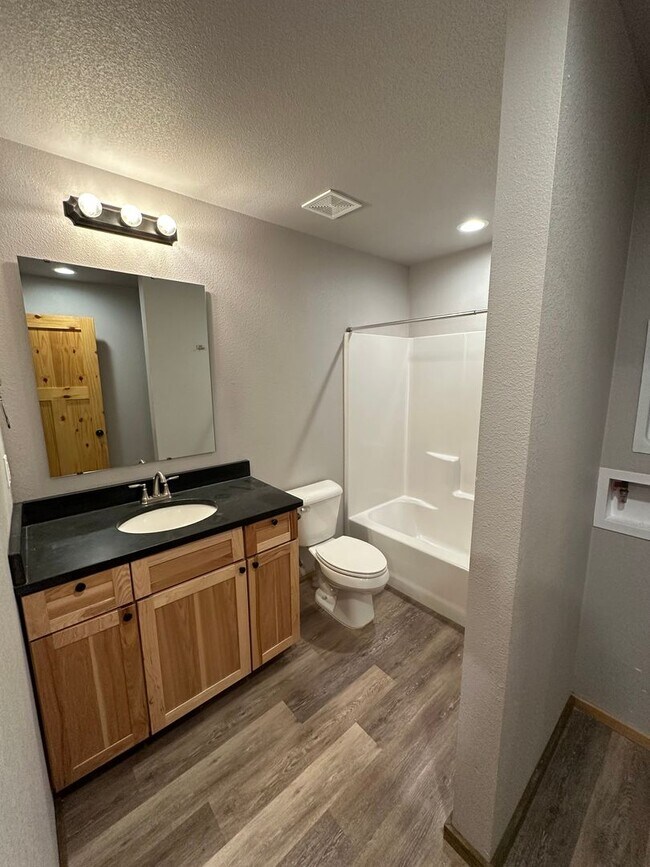 Building Photo - 1308 Bette Ln