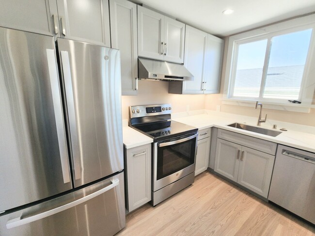 Building Photo - 3 bedroom Daly city home