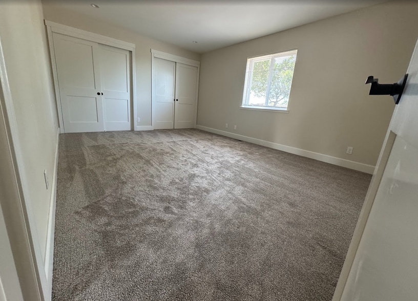 Building Photo - 3729 Cannes Pl