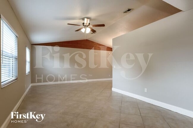 Building Photo - 241 Quail Cir