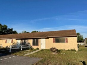 Building Photo - 516 E Rosewood Ln