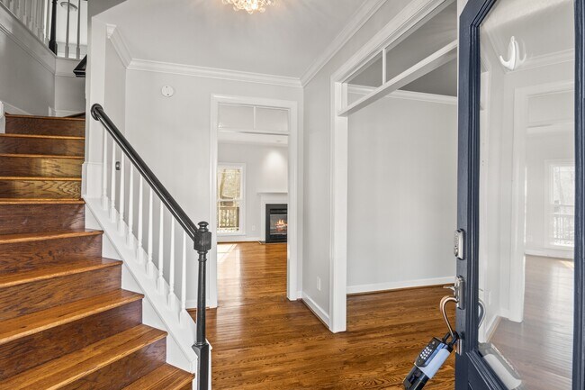 Building Photo - 309 Caraway Ln