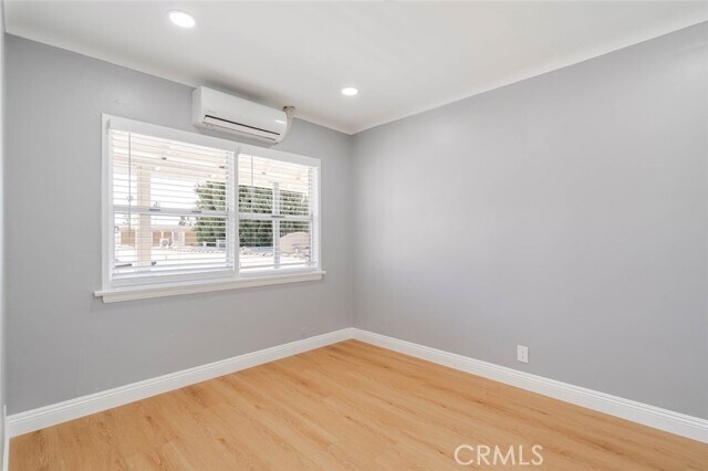 Building Photo - 1051 Western Ave