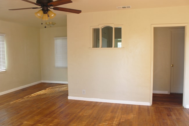 Building Photo - 278 W Ave L