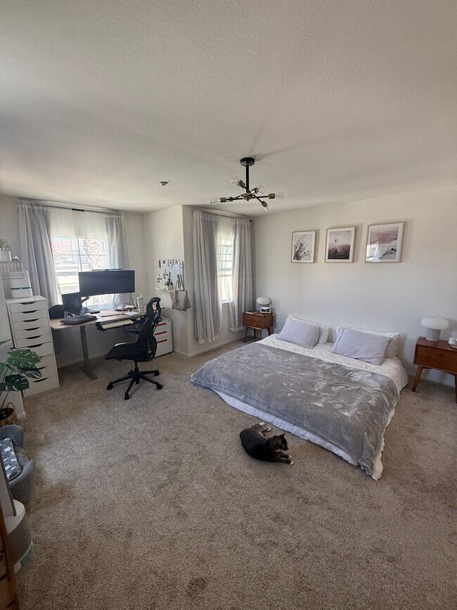 Building Photo - One Of A Kind Town Home in Serra Mesa
