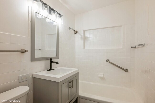 Building Photo - 1317 Ferndale Ave