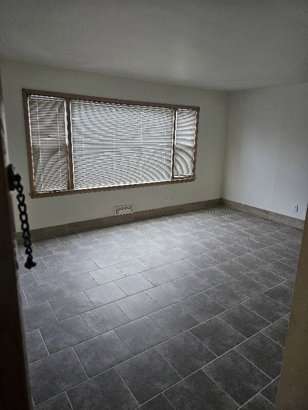 Building Photo - 7816 W Lisbon Ave