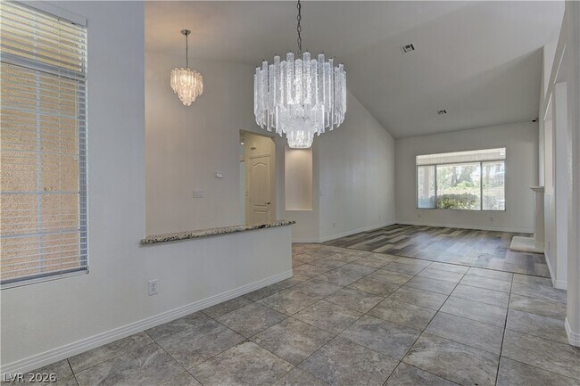 Building Photo - 8437 Willowleaf Ct
