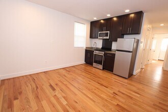 Building Photo - 4255 Eads St NE