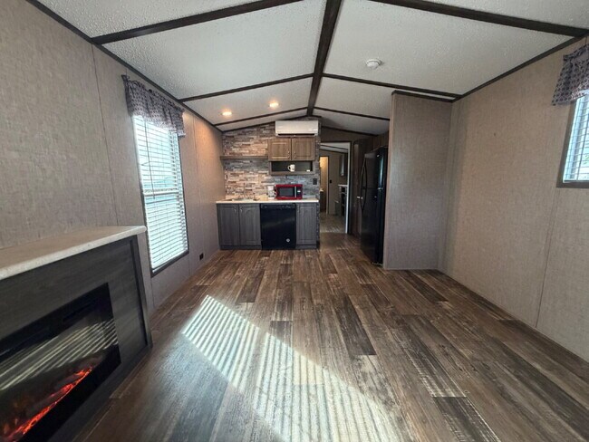 Building Photo - Tiny home, big lifestyle!
