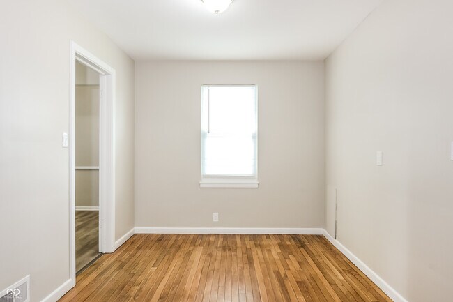 Building Photo - 2804 N Moreland Ave