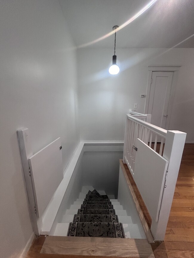 Stairwell - 2743 N Hampden Ct