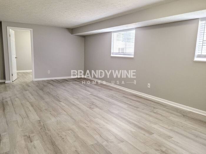 Building Photo - 4108 Luxembourg Cir E