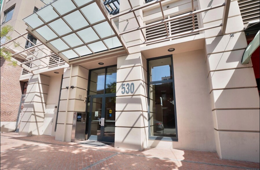 Building Photo - 530 K St