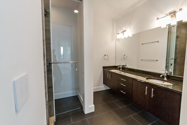 Building Photo - Beautiful Brookside SMART HOME now available!