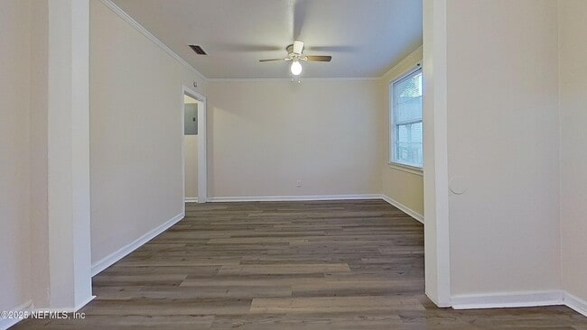 Building Photo - 610 Edgewood Ave S