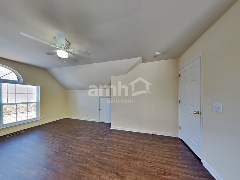 Building Photo - 605 Daniel Ct