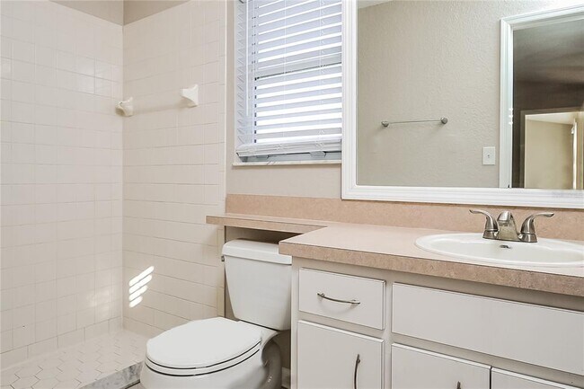 Building Photo - 3702 Imperial Dr