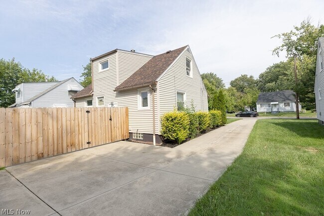 Building Photo - 15505 Judy Ct
