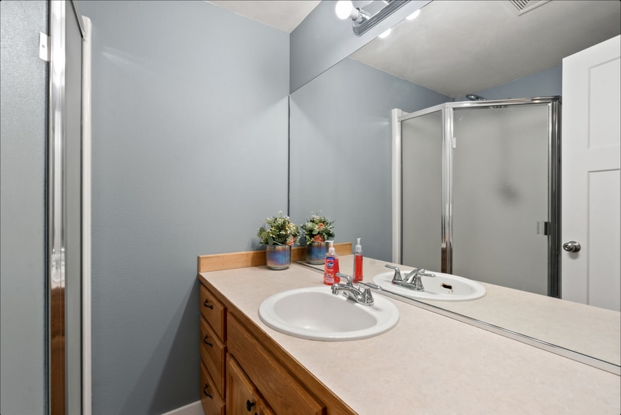 Upstairs bathroom 1 - 3519 E 25th Ave