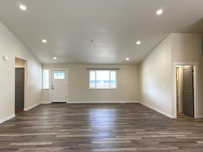 Building Photo - New Construction in Dallesport