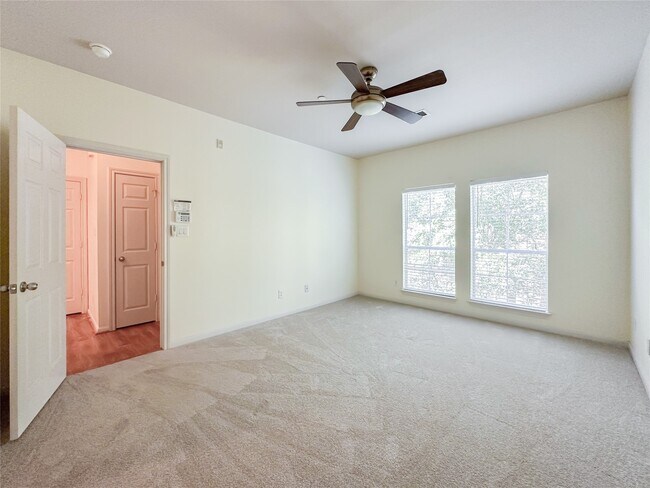 Building Photo - 3001 Murworth Dr